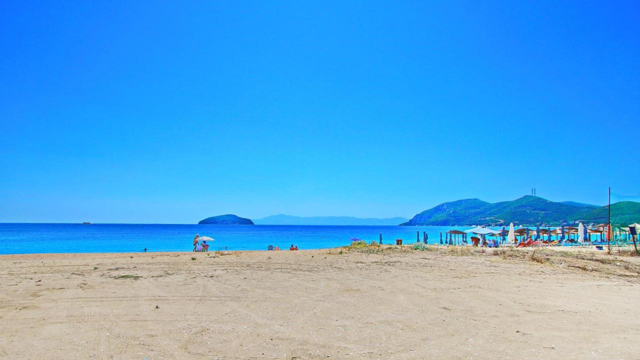 Starfish Villa Nea Iraklitsa エクステリア 写真