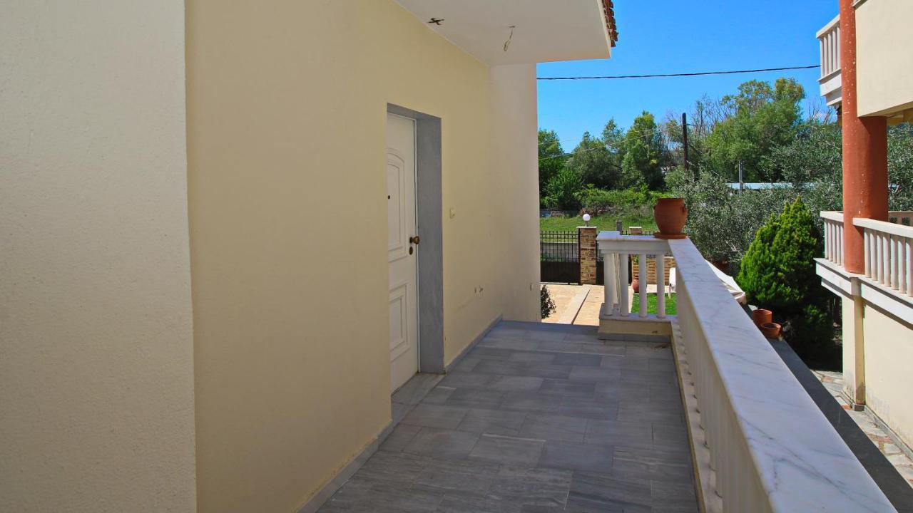 Starfish Villa Nea Iraklitsa エクステリア 写真