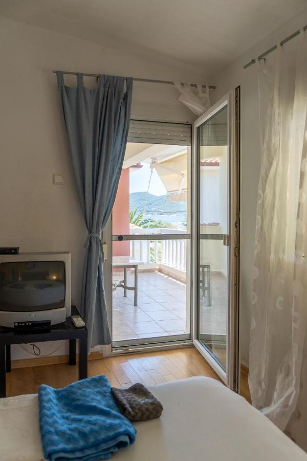 Starfish Villa Nea Iraklitsa エクステリア 写真